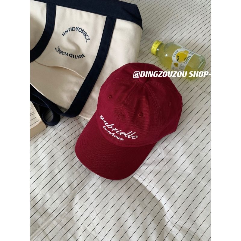 Ding Zouzou retro American letters embroidered peaked hat women's Korean version all-match show face small baseball cap sun visor trendy