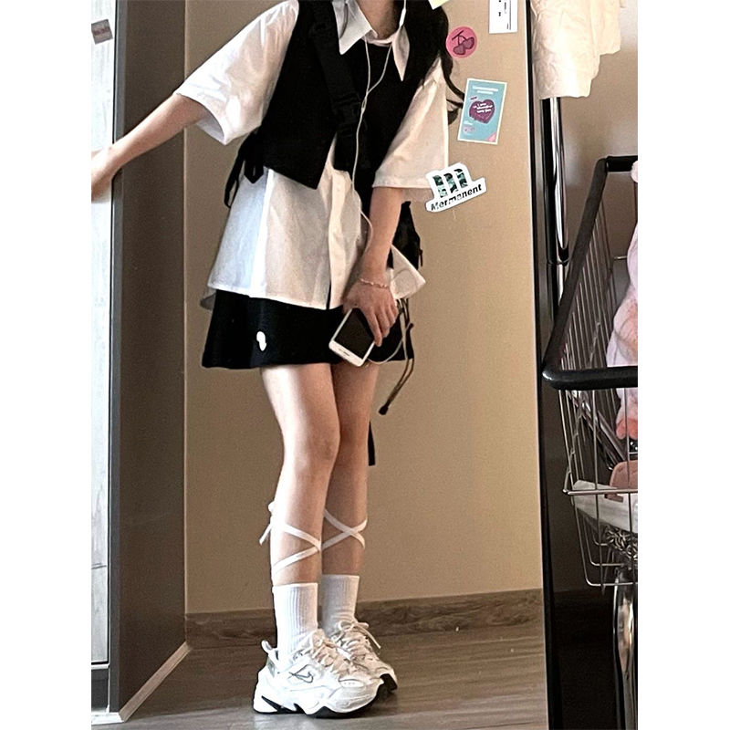 Summer college style suit cool salt system small man wearing Hong Kong style retro fried street shirt vest three-piece suit skirt