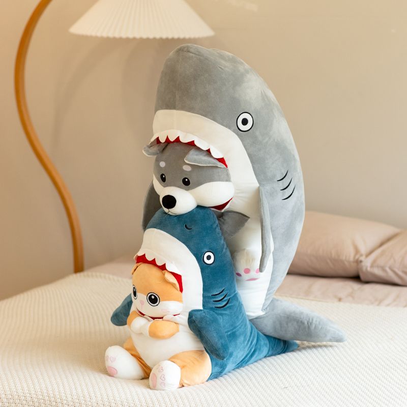 鲨狗玩偶搞笑毛绒玩具沙雕生日礼物搞怪鲨鱼狗布娃娃抱枕女生床上