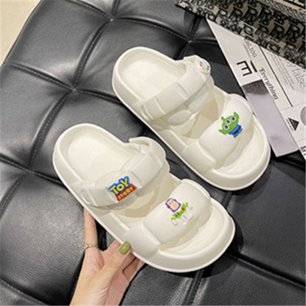 Fashionable outer wear, comfortable foot feel, thick bottom, light and non-slip outdoor two-wear sandals and slippers, women's outdoor beach shoes