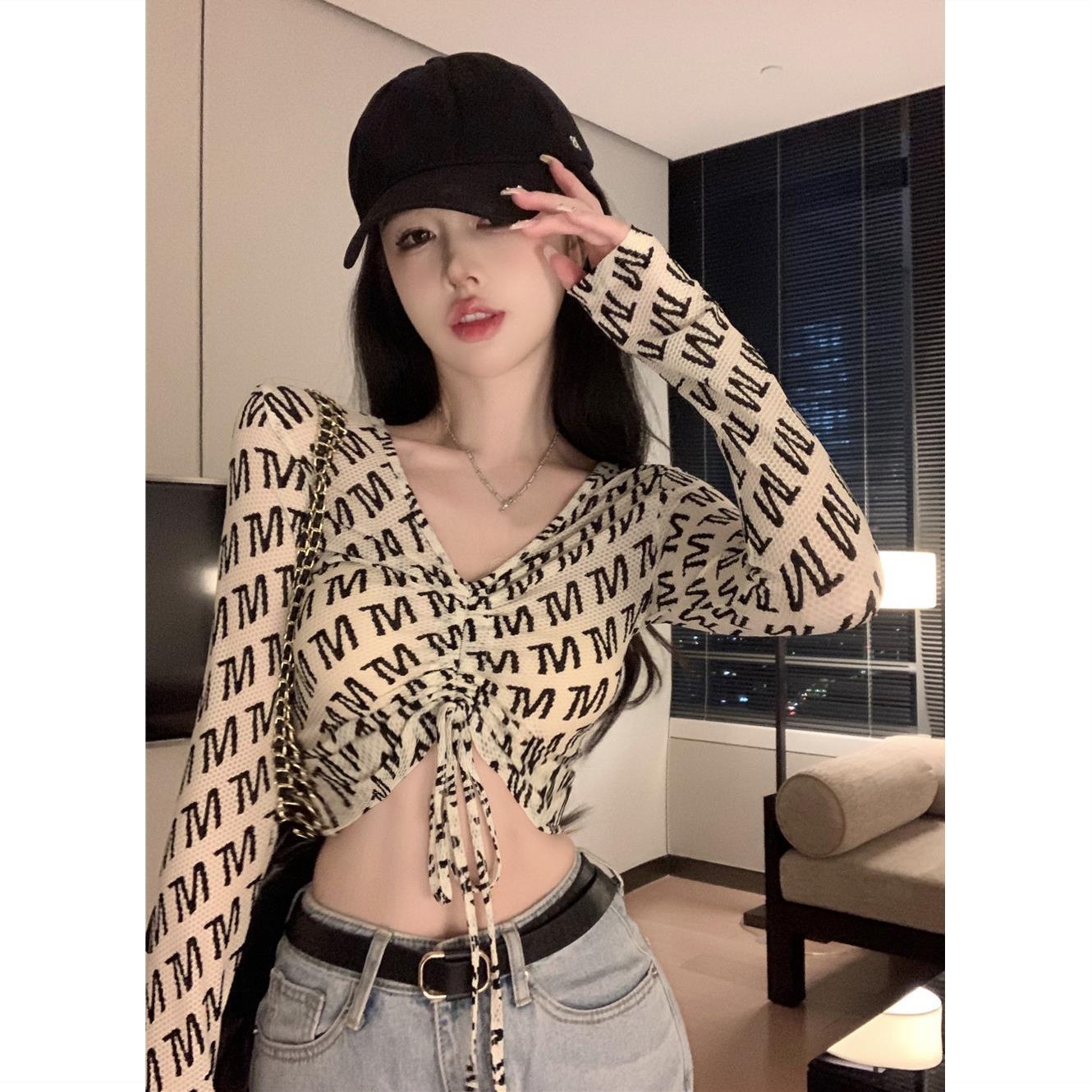 辣妹v領抽繩長袖T恤女夏季白色字母小個子露臍修身短款打底衫上衣