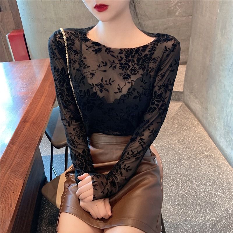 2022 early autumn new black thin section sexy round neck lace bottoming shirt mesh long sleeves short section top women