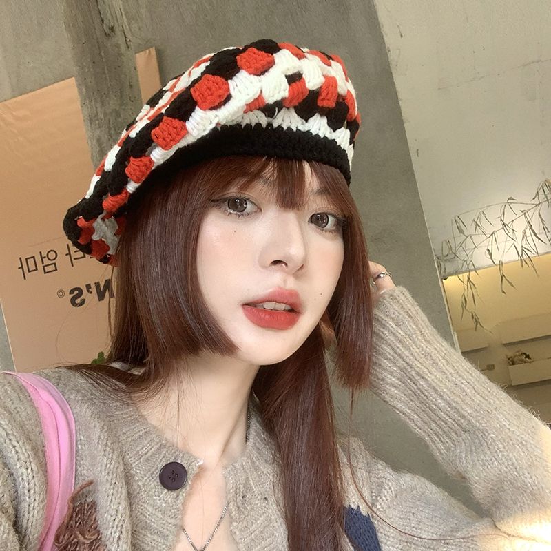 Autumn and winter new handmade crochet hollow color matching knitted beret women's fashion retro warm large head circumference painter hat