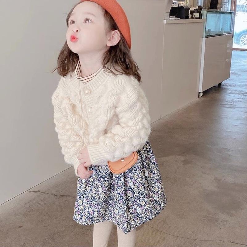 Girls Knitted Sweater Cardigan 2023 New Western Style Children's Thickened Sweater Baby Xiaoxiang Wind Korean Coat Tops