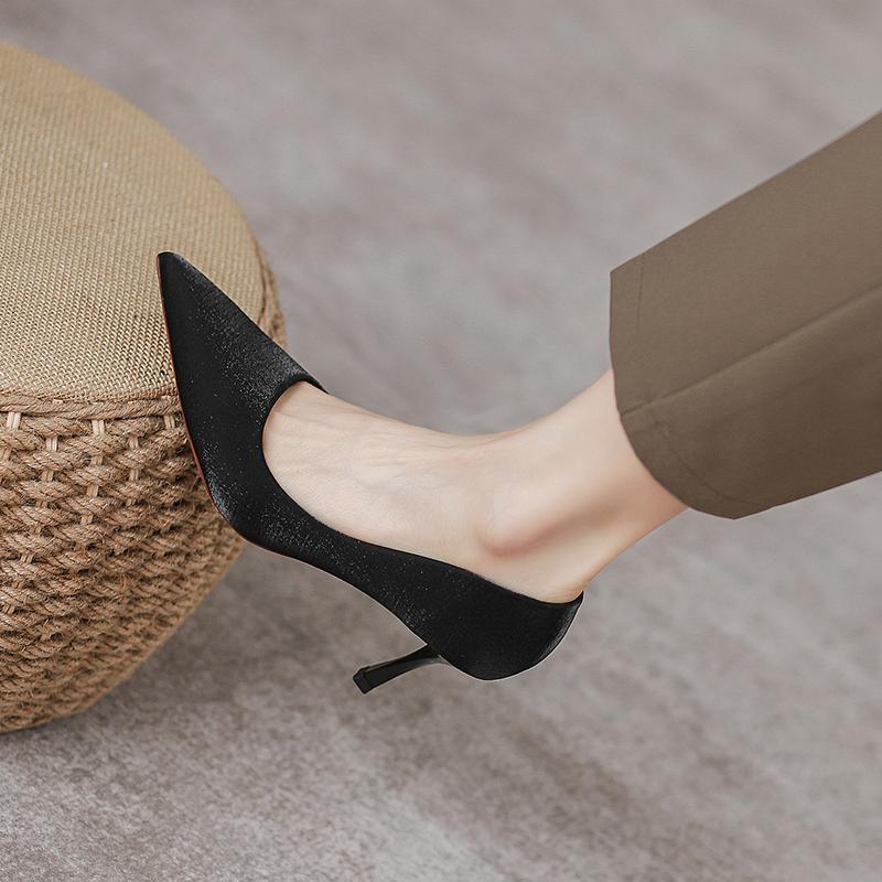 Black high-heeled women's French soft-soled single shoes in autumn 2023 new stiletto pointed-toe satin professional work shoes