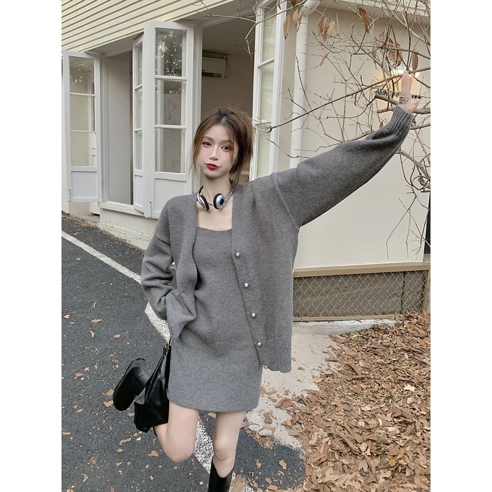 Square-neck knitted suspender dress + long-sleeved sweater coat women's autumn 2022 new high-end fashion suit