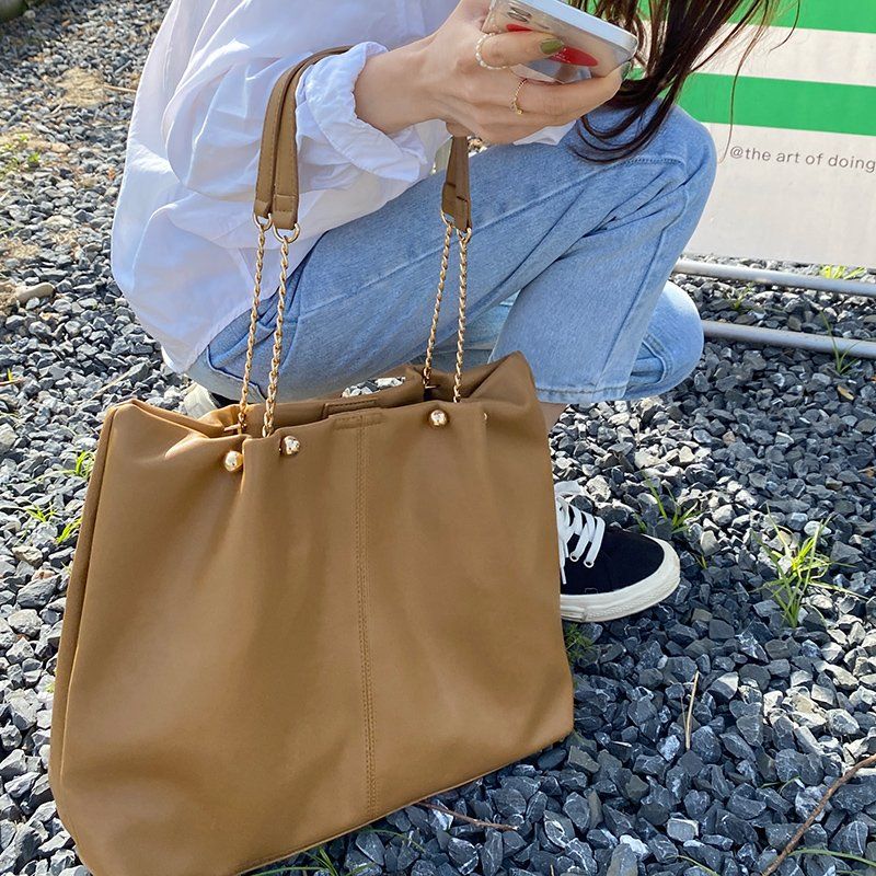 托特包大容量女小眾設計高級感鏈條軟皮上課通勤包單肩大包包夏季