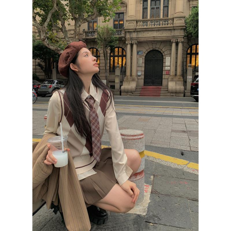 2022 design sense British college style suit plus shirt pleated skirt vest vest knitted vest three-piece suit female [delivery within 15 days]