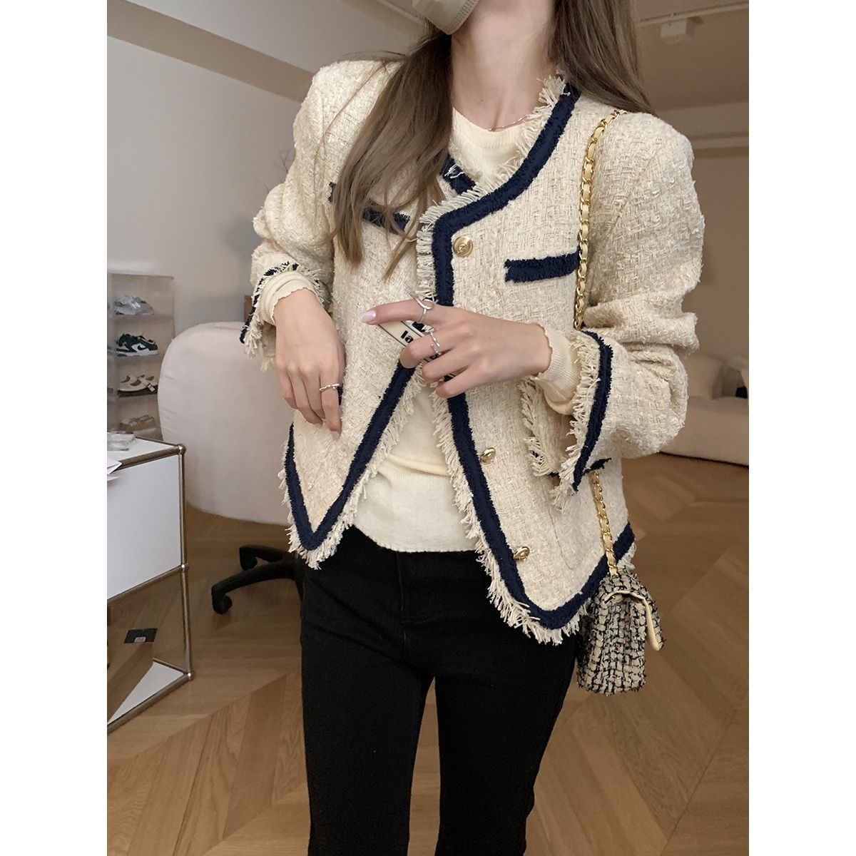 Autumn high-end sense classic color contrast woven top women's loose tassel design tweed small fragrance temperament coat