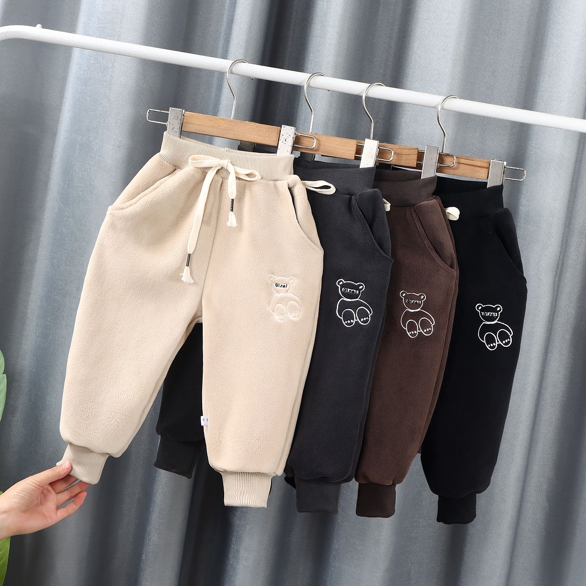 Children's velvet pants, autumn and winter style, double-sided velvet casual pants for boys and girls, baby warm trousers, trendy winter wear