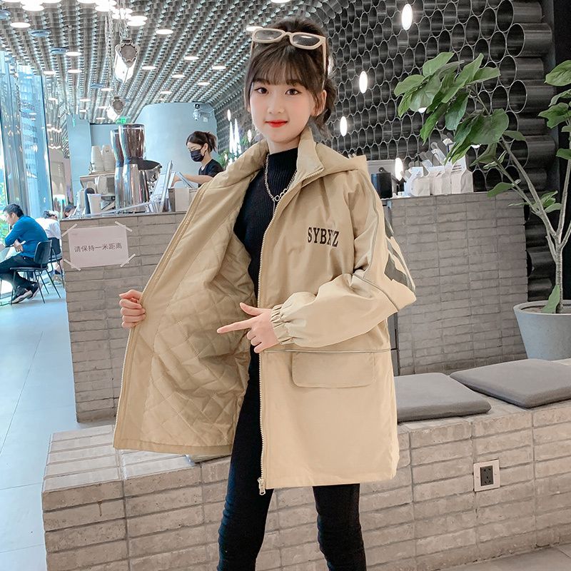 Girls' foreign style coat autumn and winter style 2022 new medium and large children's net red fried street winter quilted thickened pie overcoat
