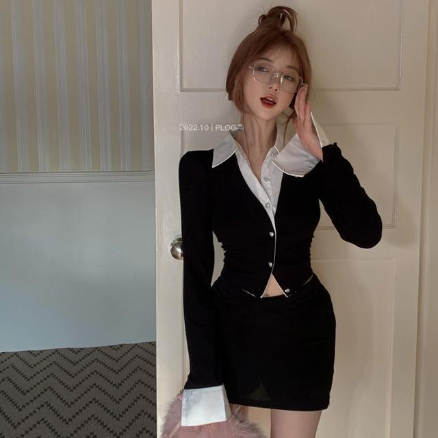假兩件長袖襯衫女裝秋季2022新款辣妹設計感小眾修身顯瘦短款上衣