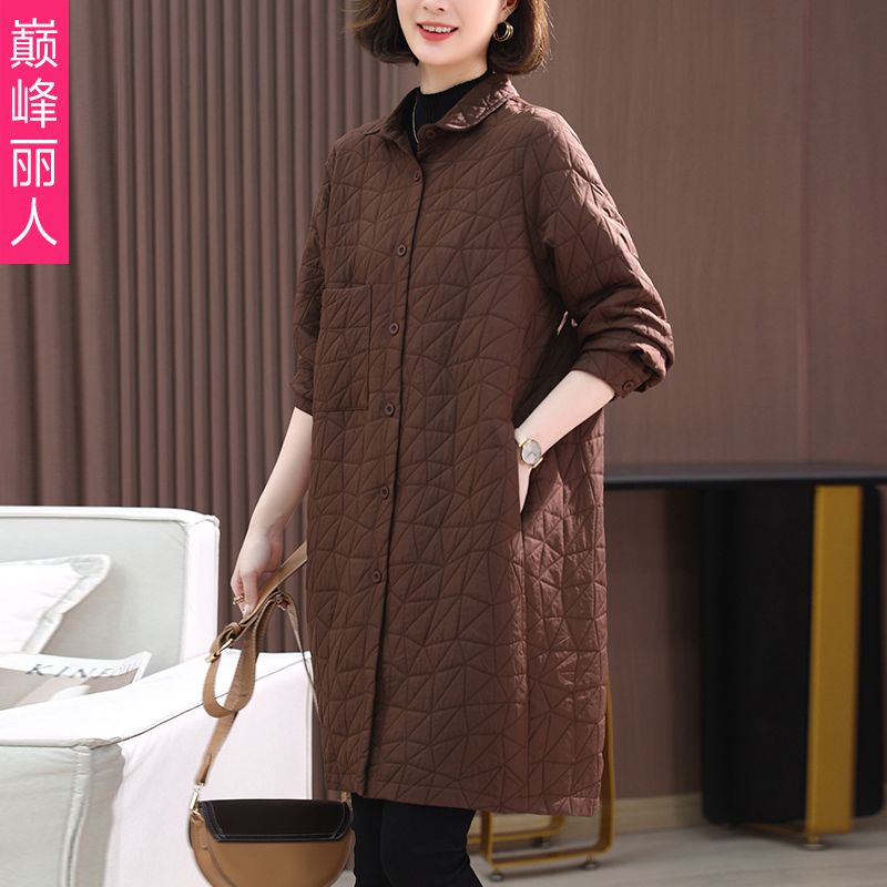 Retro rhombus coat female autumn and winter 2022 new middle-aged mother literary temperament mid-length thickened windbreaker cotton clothing