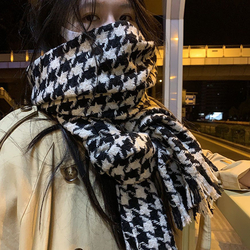 2022 new houndstooth scarf for female students in winter versatile cashmere knitted shawl for couples to wear warm scarf