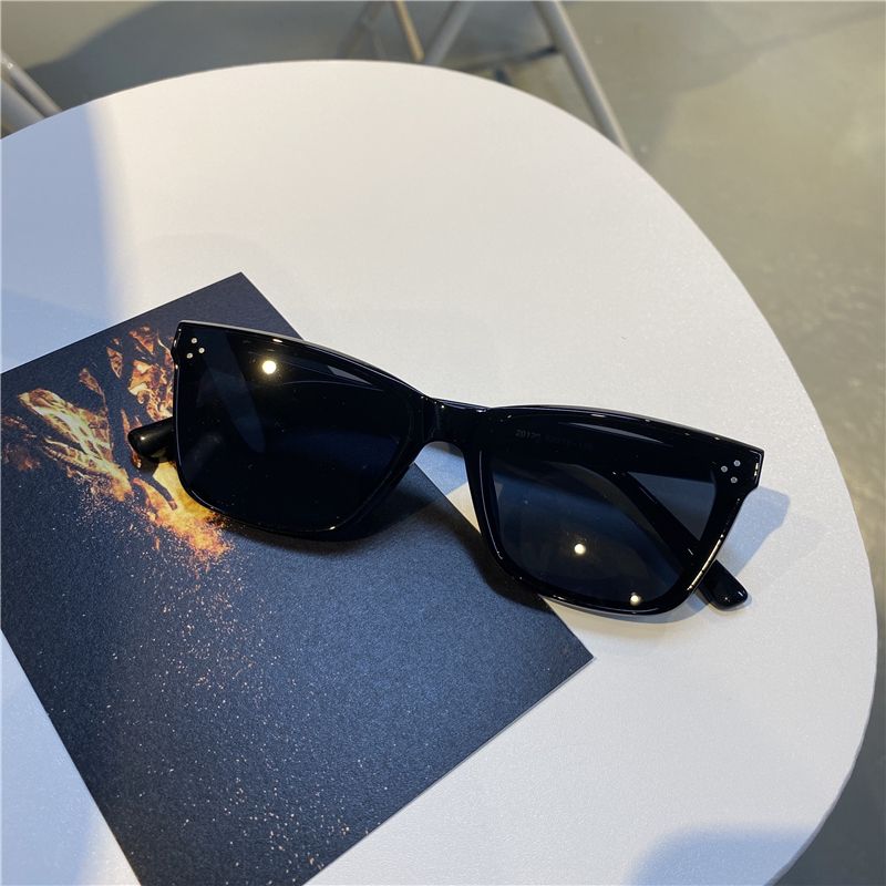  new European and American style ins small frame sunglasses trendy concave shape fashion street shooting super black sunglasses female Korean version male