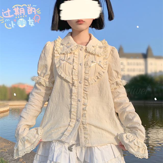 韓菇涼{現貨}~日系洛麗塔lolita內搭娃娃領木耳邊長袖襯衣上衣冬