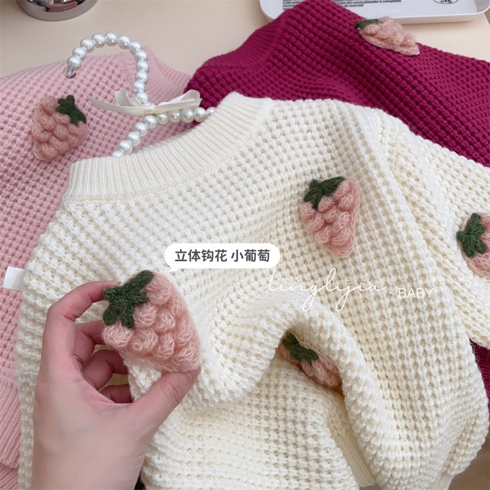中小童女童新品套头中厚圆领毛衣2022手工草莓装饰韩版洋气针织衫