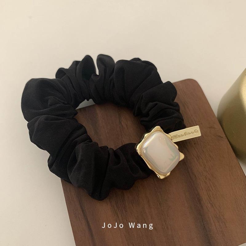 Hårband och scrunchie med pärlor för kvinnor elegant stil_voghion.com