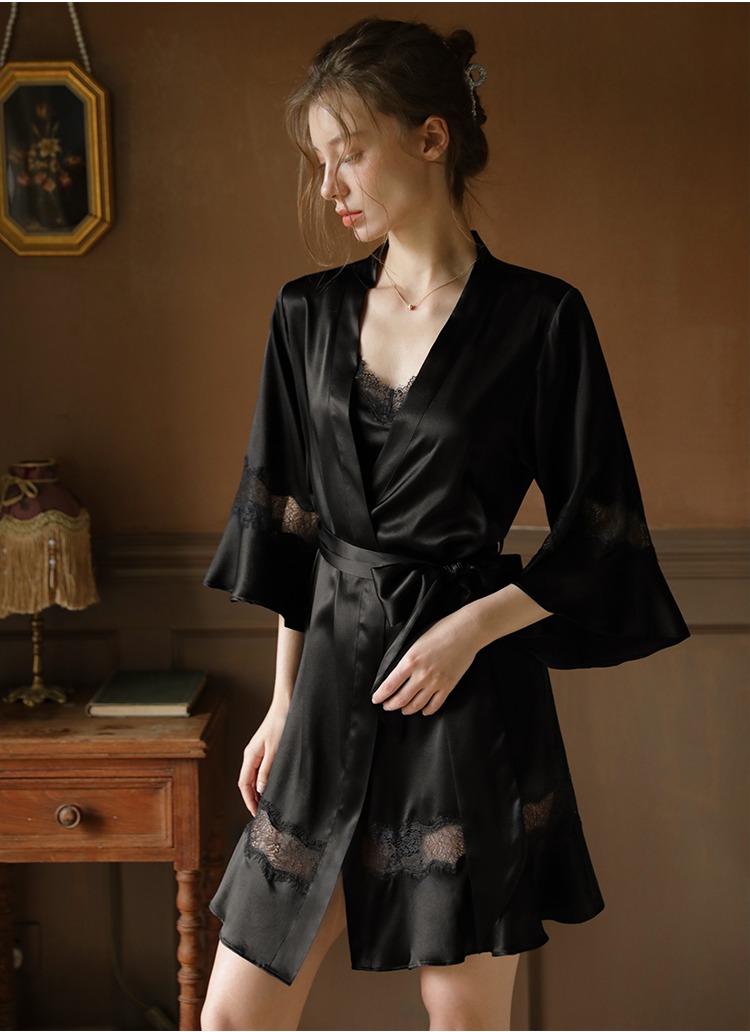 Ｖ系サテングローブ サテン手袋 ロンググローブ ゴシックアクセサリー Ｖ系メンズ ユニセックス ヴィジュアル系 Ｖ系バンドファッション ビジュアル系  パンク ロック ゴスロリ インポート | Ｖ系レザーカンパニー [ToBeInStyle] 婦人向け エクストラロング サテン生地 ... HUGO 膝丈のサテンローブKnee Length Satin Robeレディース