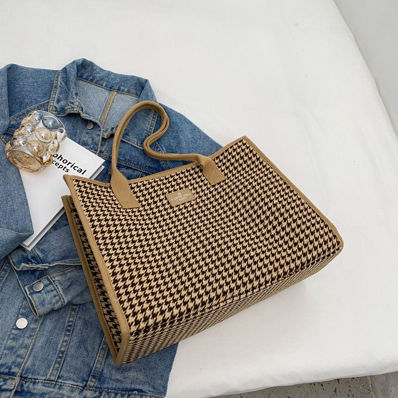 Large Capacity Women's Autumn and Winter Popular Shoulder Plaid Versatile Tote Canvas Handbag Mommy Bag_voghion.com