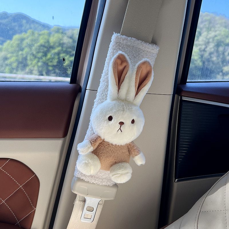 汽车安全带护肩套可爱毛绒公仔兔子保险带保护套女士车内用品装饰