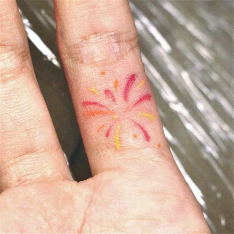 Internet celebrity finger fireworks tattoo stickers colorful Hyuna style arm ins hand drawn lines abstract cute fireworks