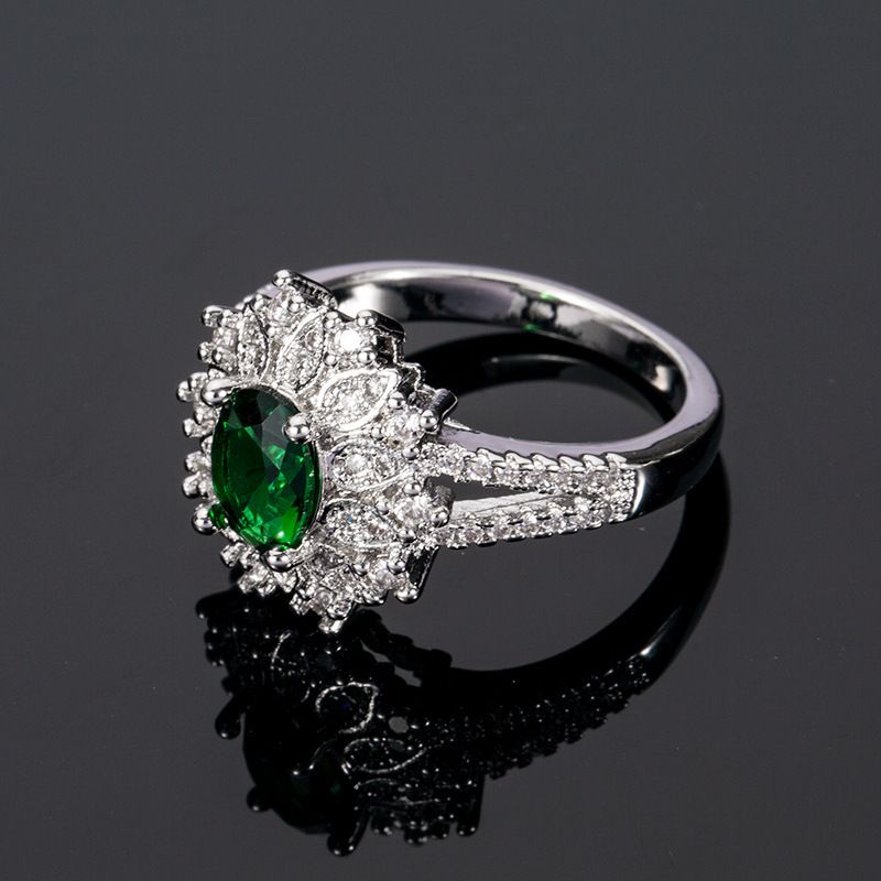Emerald Zircon Designer Ring With Elegant European Floral Design_voghion.com