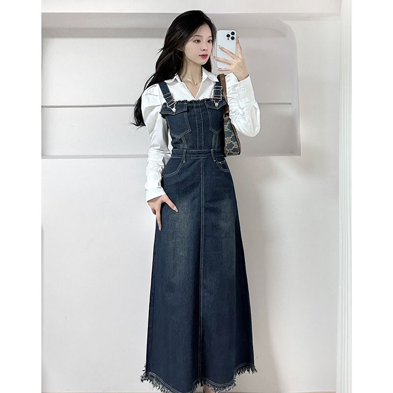 Korean drama heroine tea wear a complete set of  spring salt light mature retro denim suspender skirt two-piece suit