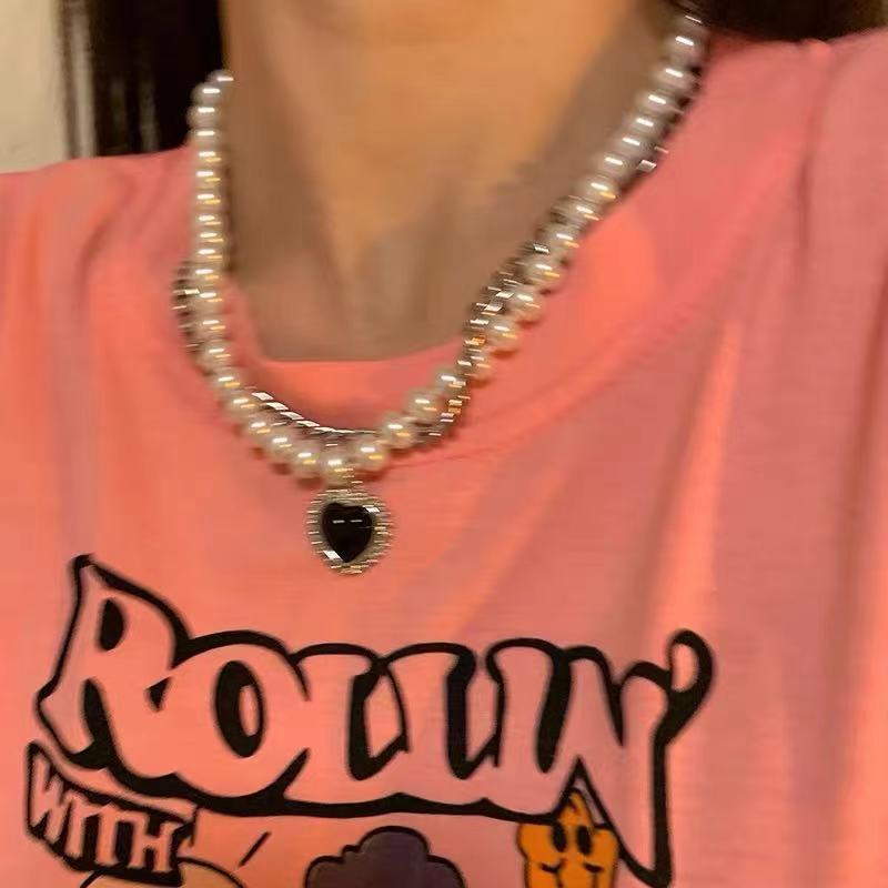 2023 new love double layer pearl necklace female European and American cool hot girl accessories clavicle chain ins student