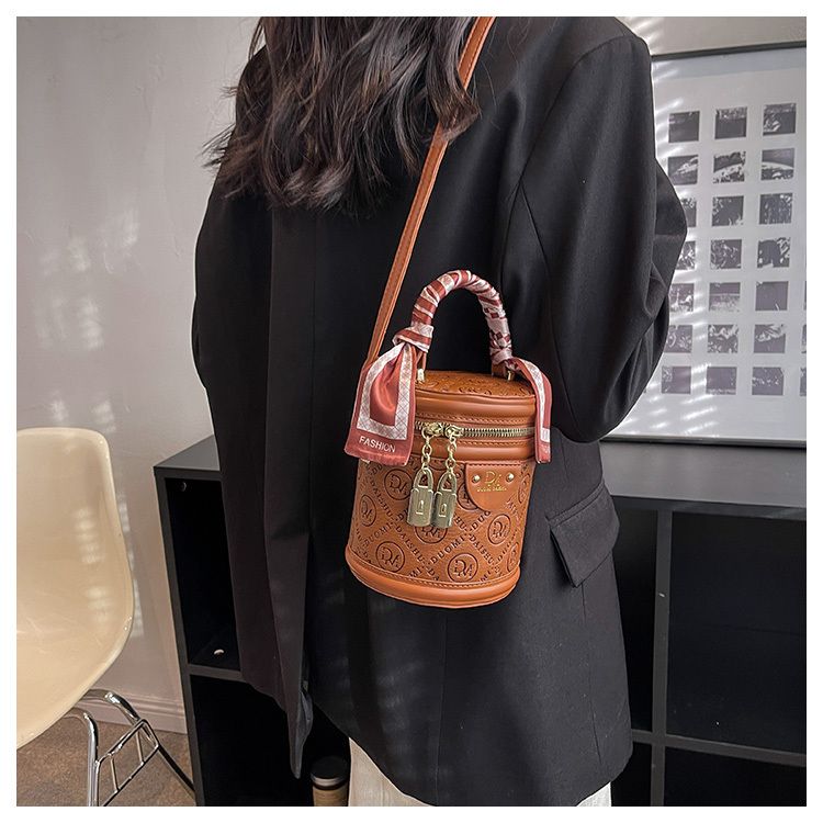 Luxuriöse Damen Beuteltasche Als Umhängetasche Aus Leder_voghion.com