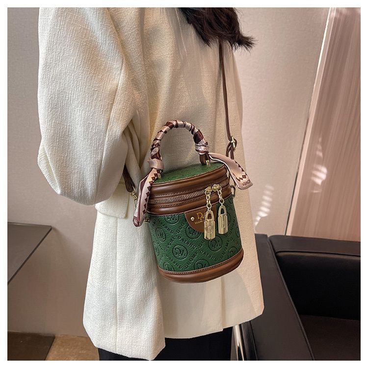 Luxuriöse Damen Beuteltasche Als Umhängetasche Aus Leder_voghion.com