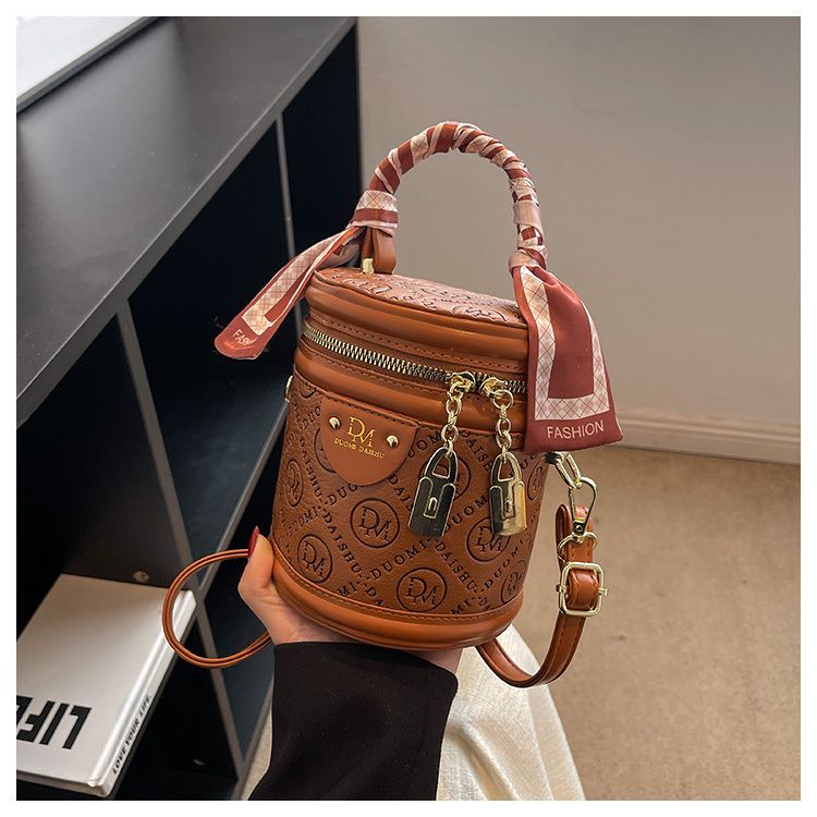 Luxuriöse Damen Beuteltasche Als Umhängetasche Aus Leder_voghion.com
