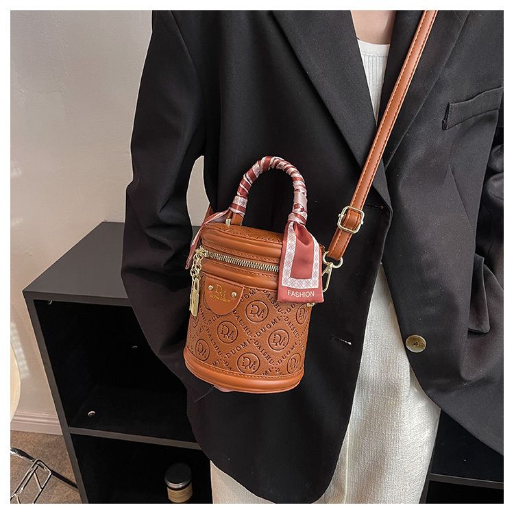 Luxuriöse Damen Beuteltasche Als Umhängetasche Aus Leder_voghion.com