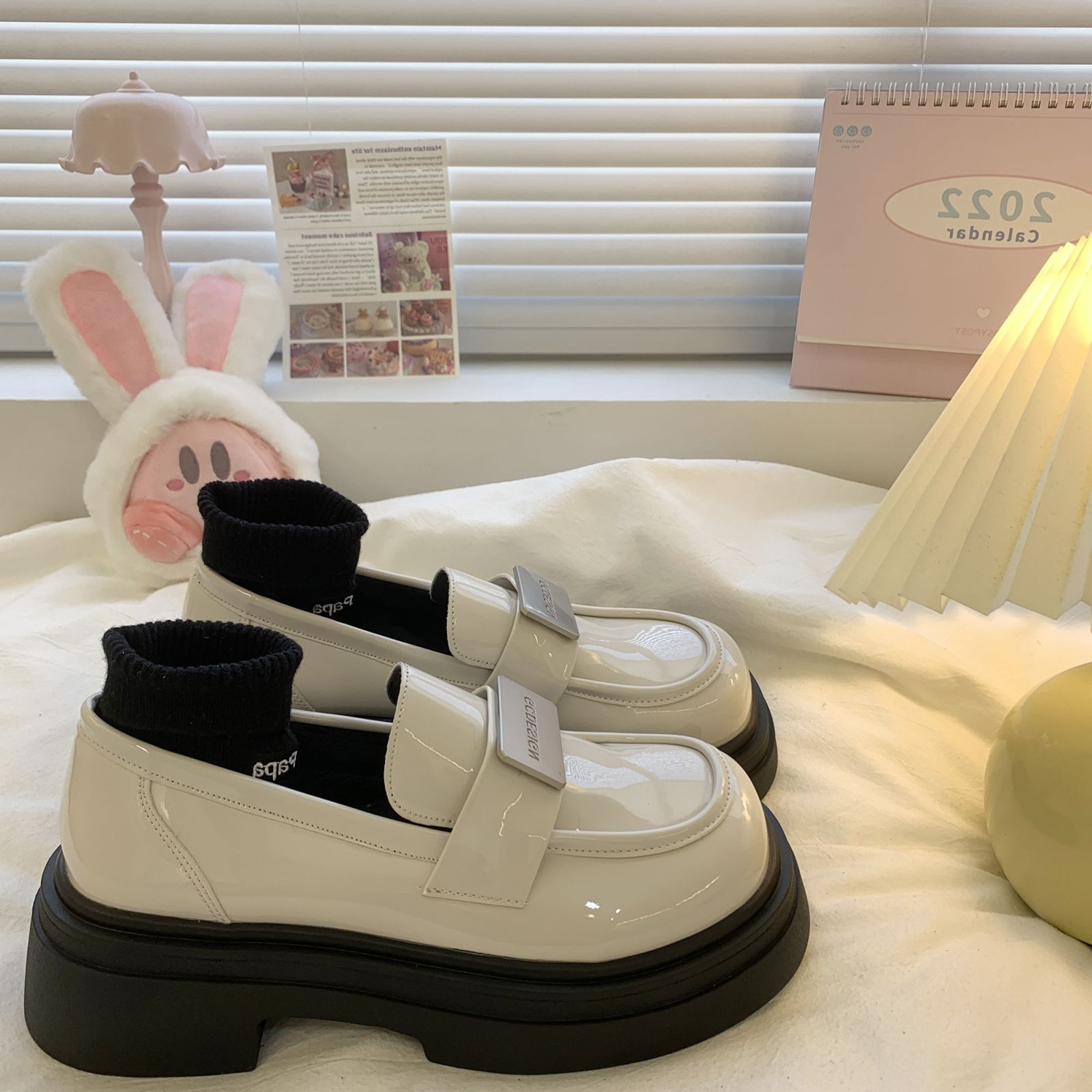 白色法式小皮鞋女2023春秋新款厚底百搭英倫風日系一腳蹬樂福單鞋