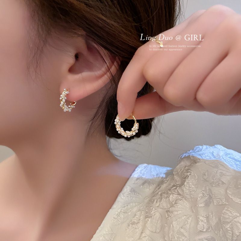 圓圈珍珠耳環高級輕奢氣質獨特小眾設計2023年新款潮耳飾女耳扣