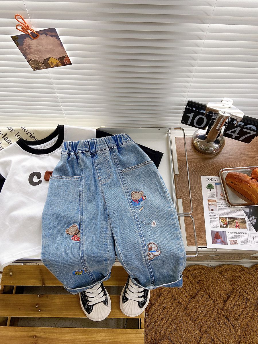 Cute bear~Korean embroidered small animals children's jeans loose boys and girls casual pants spring and summer pants