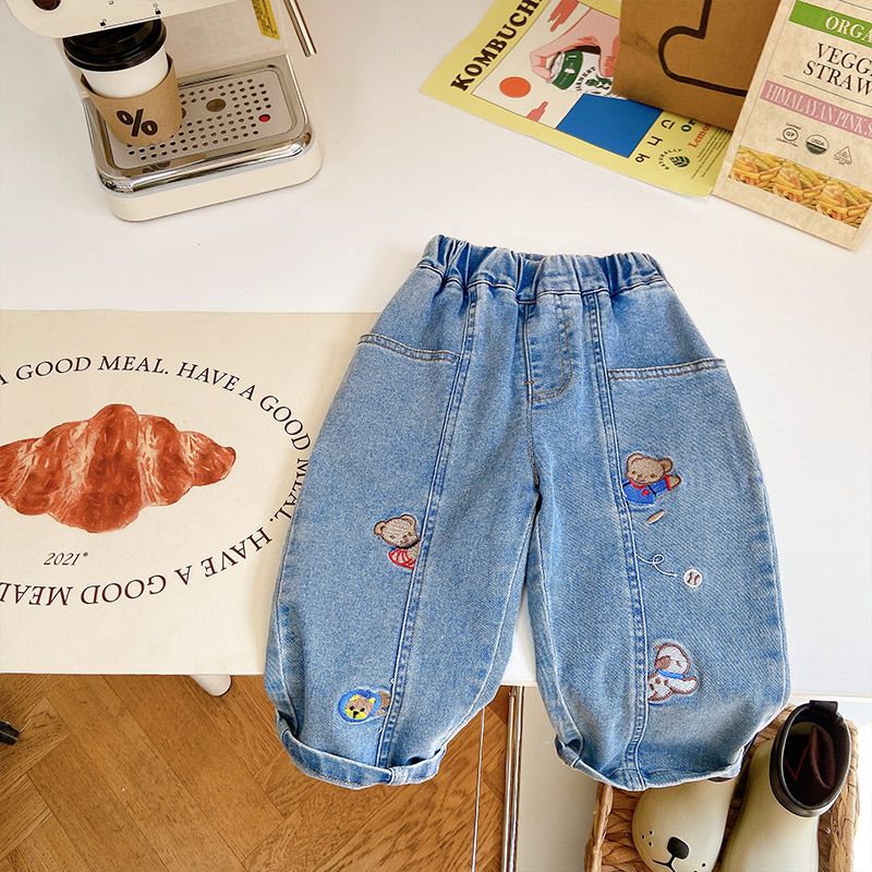 Cute bear~Korean embroidered small animals children's jeans loose boys and girls casual pants spring and summer pants