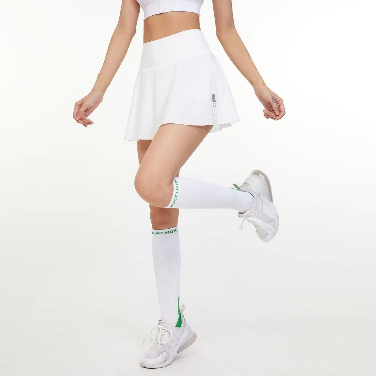 范斯蒂克运动短裙女薄款透气修身健身跑步速干防走光假两件半身裙