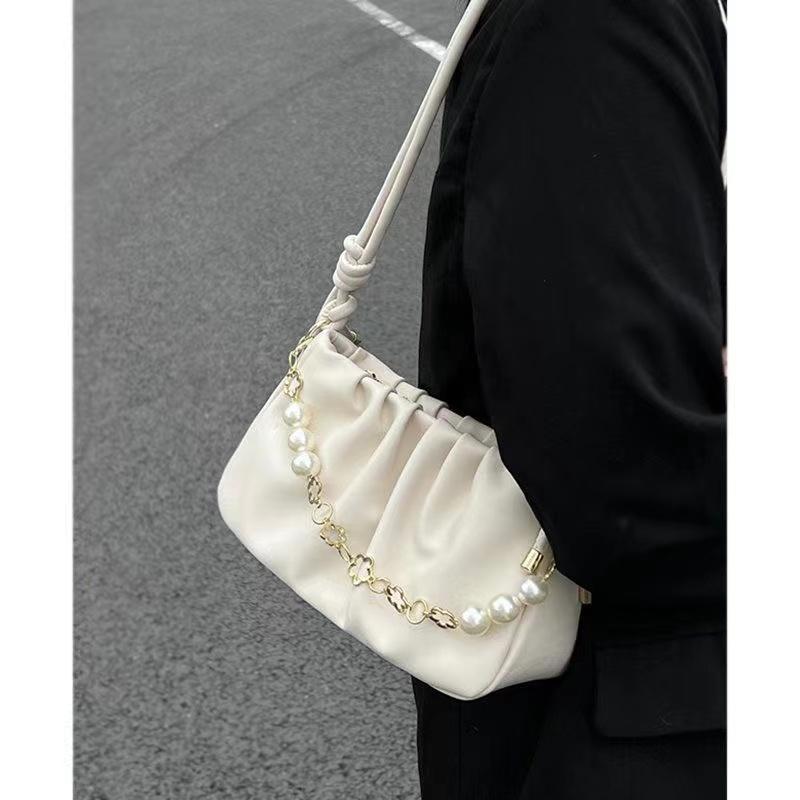 Summer pleated cloud bag women 2023 new trendy fashion underarm bag niche texture all-match ins Messenger bag