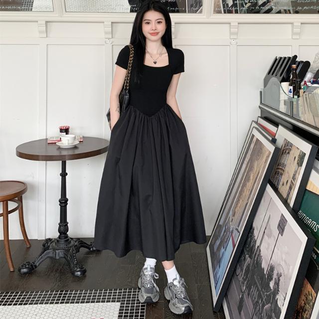 大碼微胖mm黑色赫本風方領針織拼接連衣裙女收腰顯瘦短袖大擺裙子