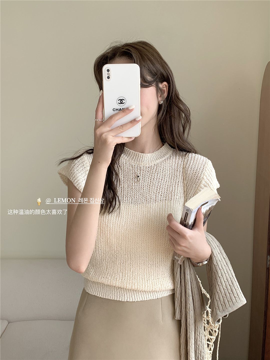 the lemon thin hollow short-sleeved sweater for women 2023 spring and summer new French style gentle top