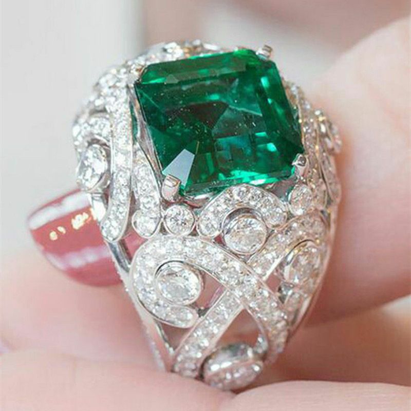 High-end French-style Gemstone With An Emerald Finish, Niche Design, Light Luxury, Versatile Zircon Women's Ring_voghion.com