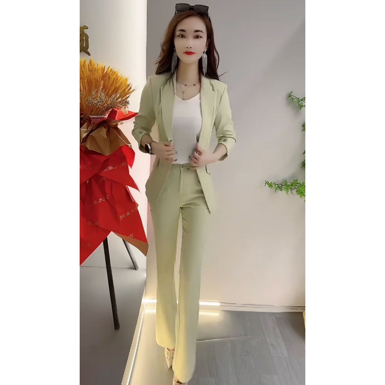 One piece/set 2023 spring and summer new fashion temperament thin suit with flared pants professional two-piece suit