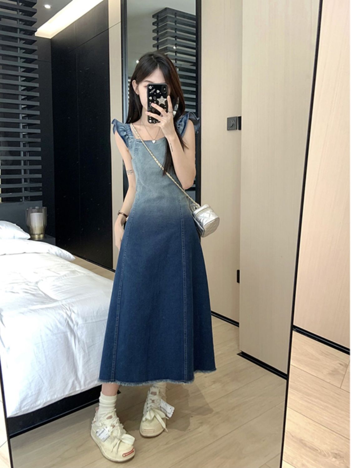 Gradient color denim suspenders dress women's summer  new small flying sleeve design sense of waist and thin A-line skirt