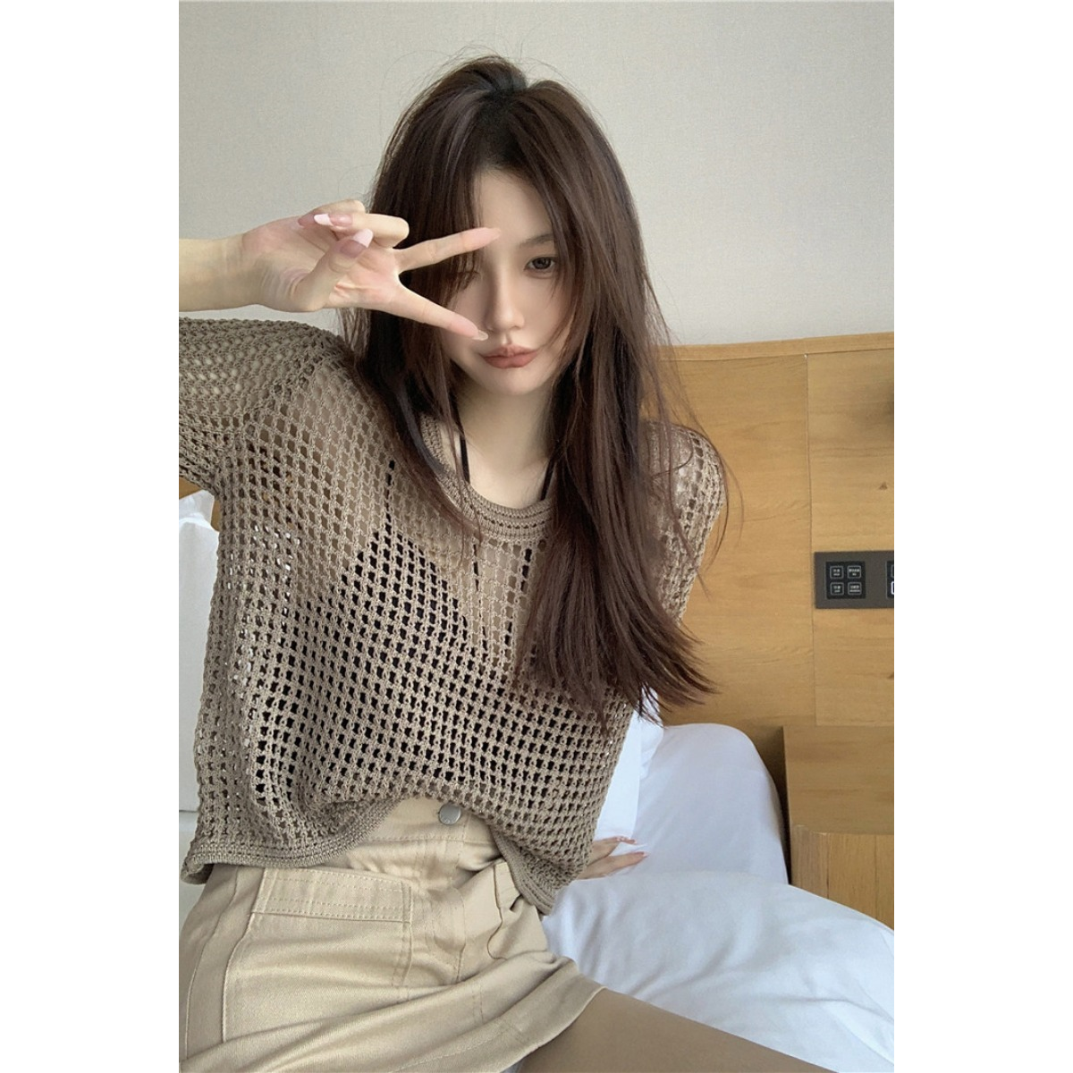 韩版镂空短袖防晒针织罩衫女春季薄款透视套头设计感小众短款上衣