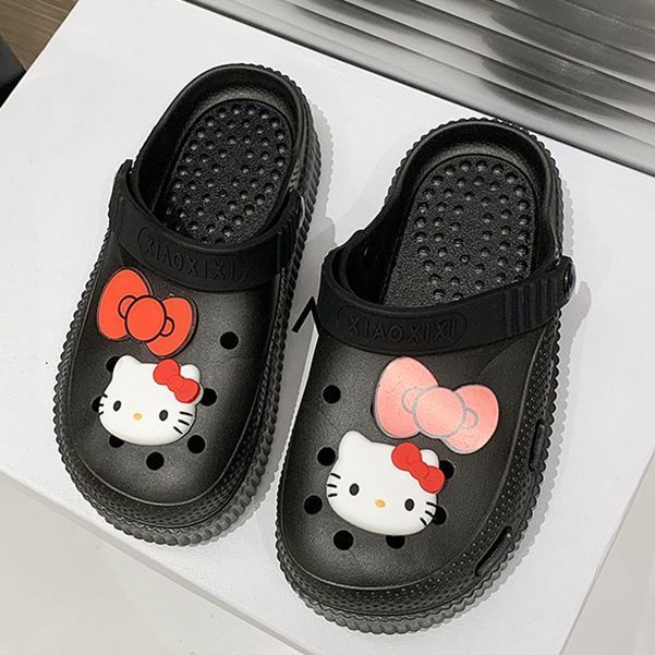 2023 new cute Hello Kitty all-match heightened thick-soled hole shoes women's summer fashion outdoor wear non-slip beach shoes