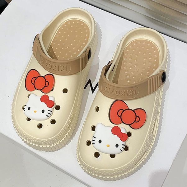 2023 new cute Hello Kitty all-match heightened thick-soled hole shoes women's summer fashion outdoor wear non-slip beach shoes