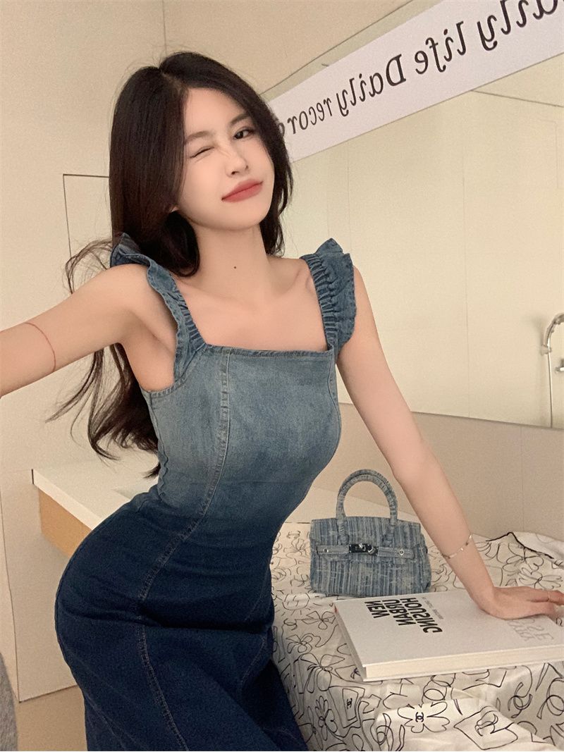 Gradient color denim suspender dress women's summer  new square collar skirt waist small flying sleeves raw edge long skirt