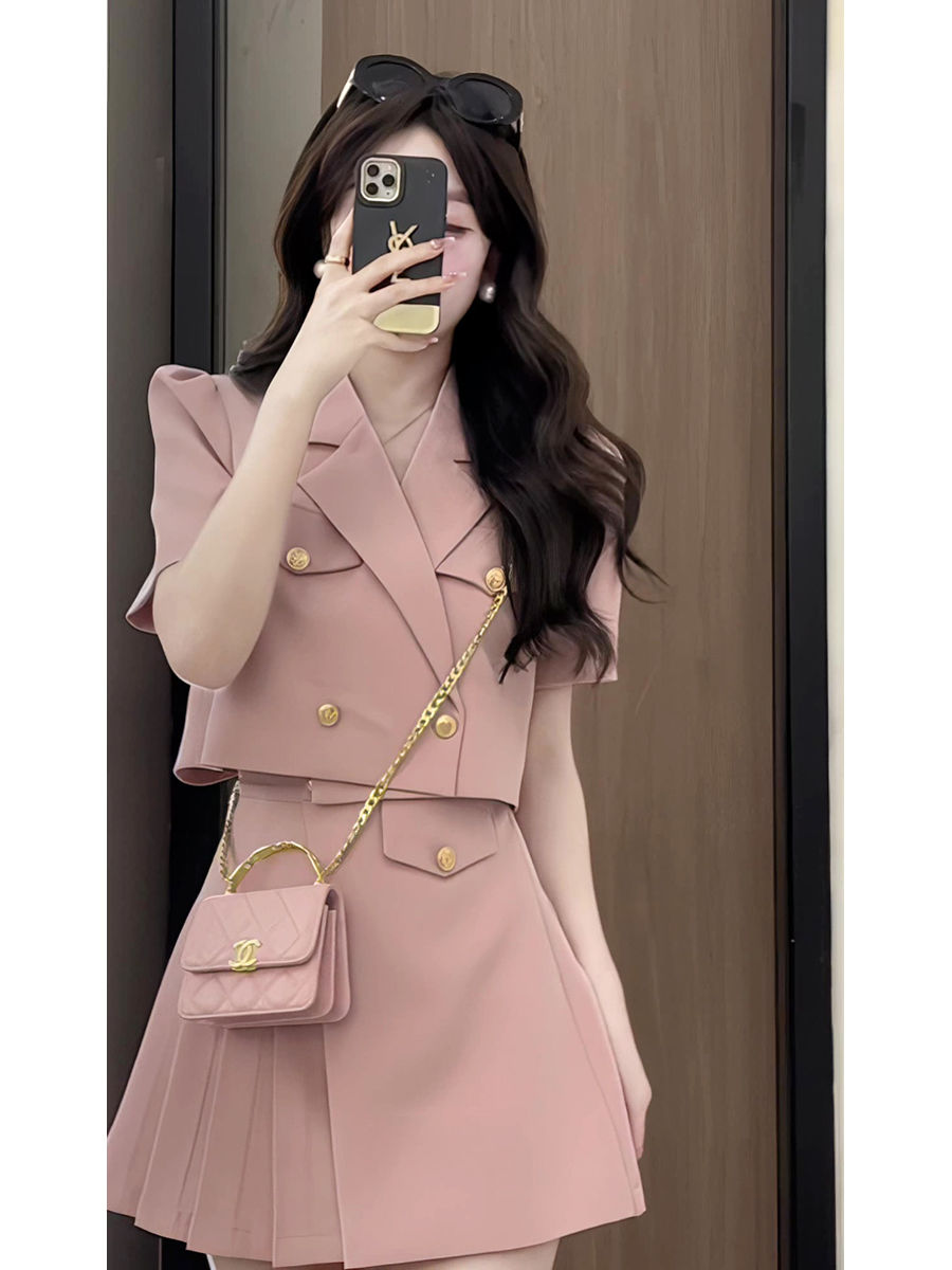 2023 summer new product two-piece suit women's high-end design short-sleeved suit jacket + waist pleated skirt
