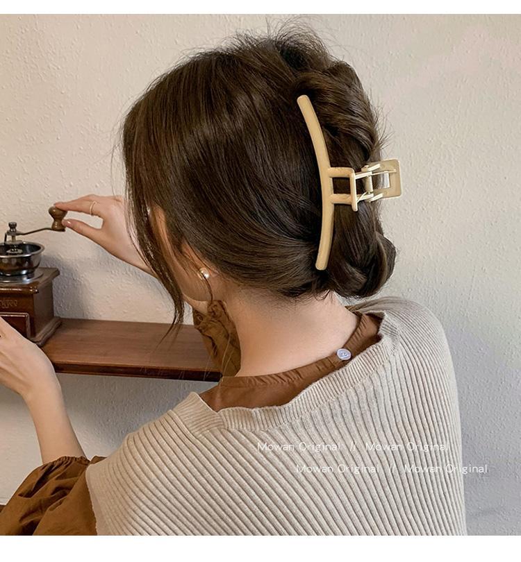 Pinza para el cabello elegante estilo francés minimalista_voghion.com